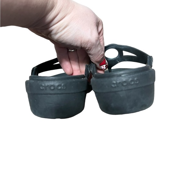 Crocs Black Flip Flop Style Size 6 Woman’s - Picture 3 of 5